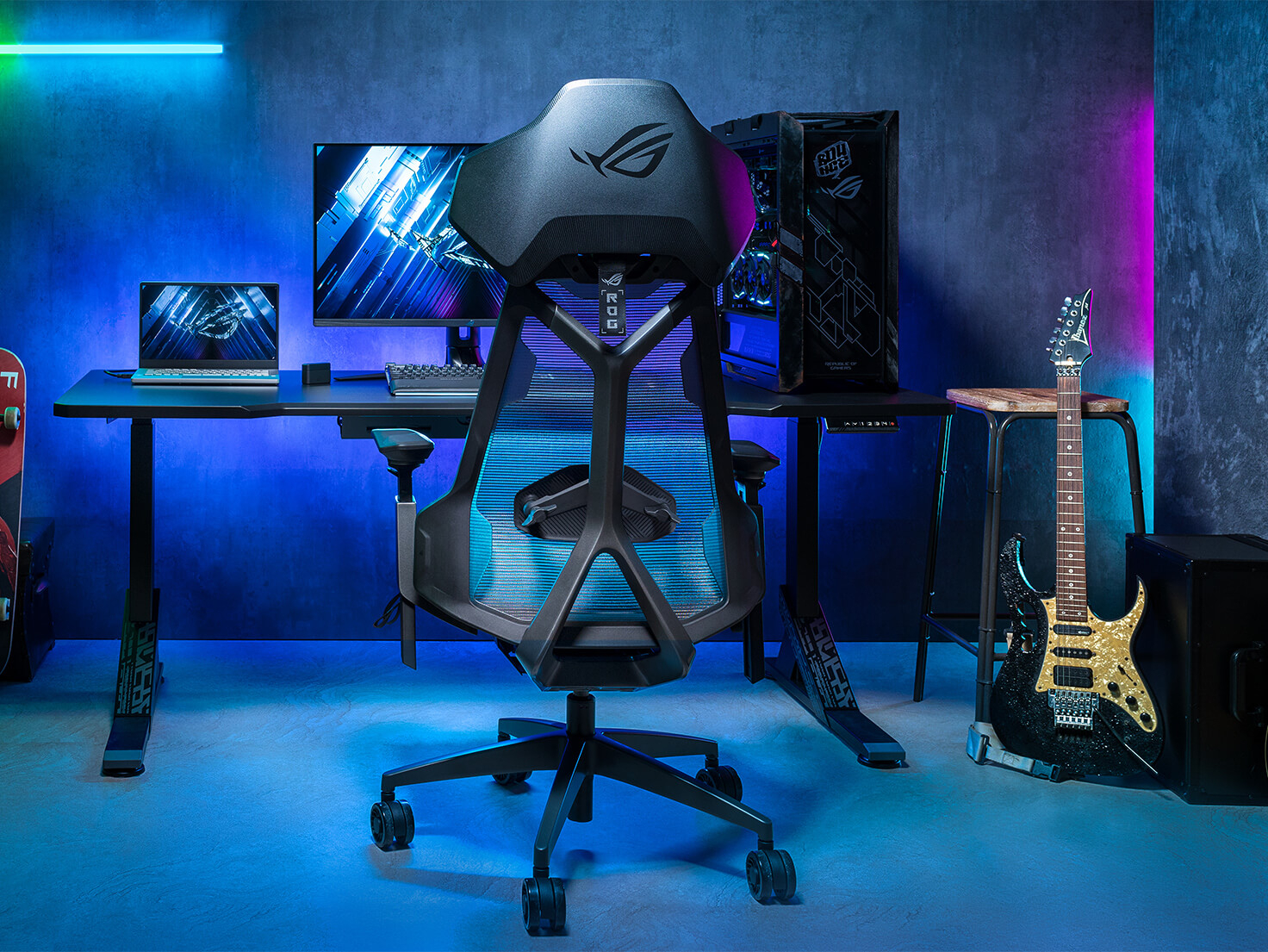 Scaung gaming ASUS ROG DESTRIER ERGO design Cyborg panou acustic detasabil