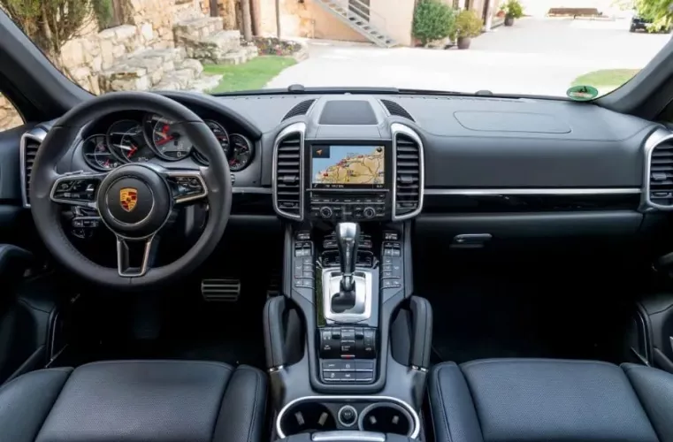 Navigatie Dedicata Porsche Cayenne 2011-2017 cu Android &ndash 4+64 GB &ndash slot SIM 4G - Octa Core Radio DSP GPS USB RDS Bluetooth In