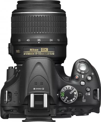 Aparat Foto DSLR Nikon D5200 kit AF-S DX 18-55mm f3.5-5.6 G VR