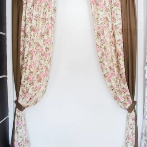 Draperie Cu Flori Roz Confectionata Pe Rejansa 250 X 250 Cm Alb Drp1394 Drp1394